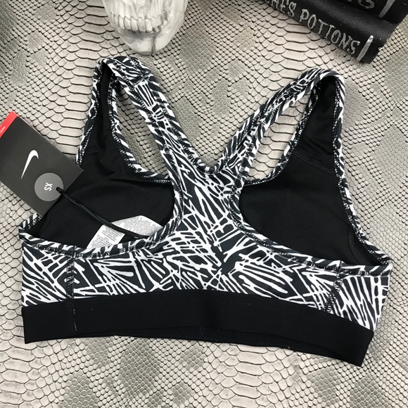 NWT Nike pro padded sports bra - Picture 5 of 7